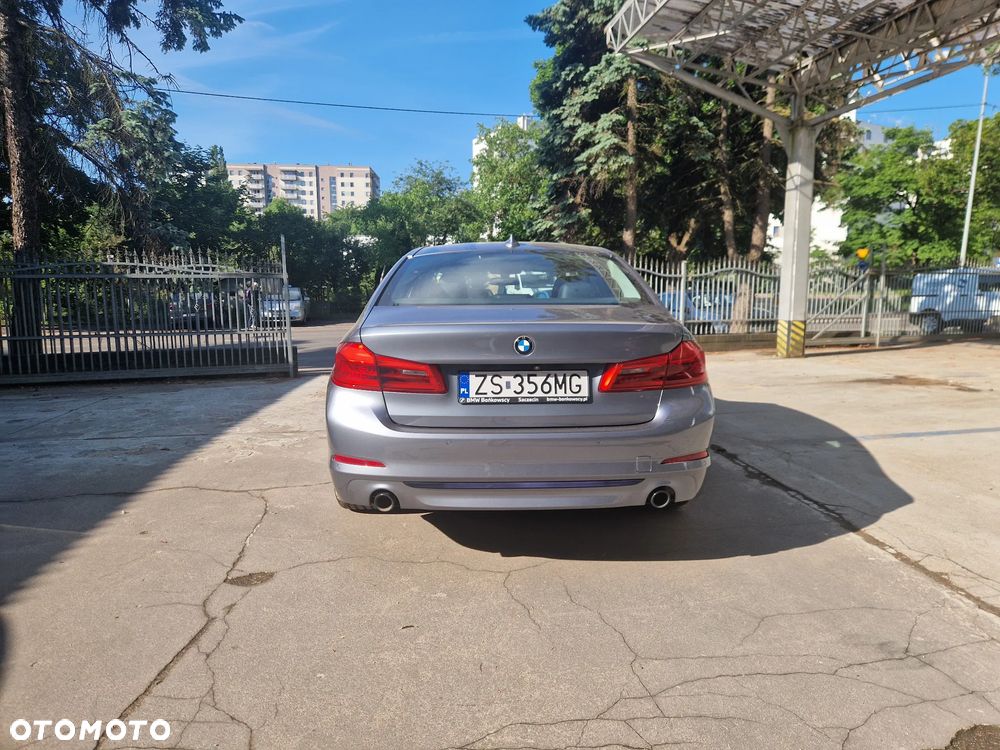 BMW Seria 5 520d xDrive MHEV Sport Line sport - 13