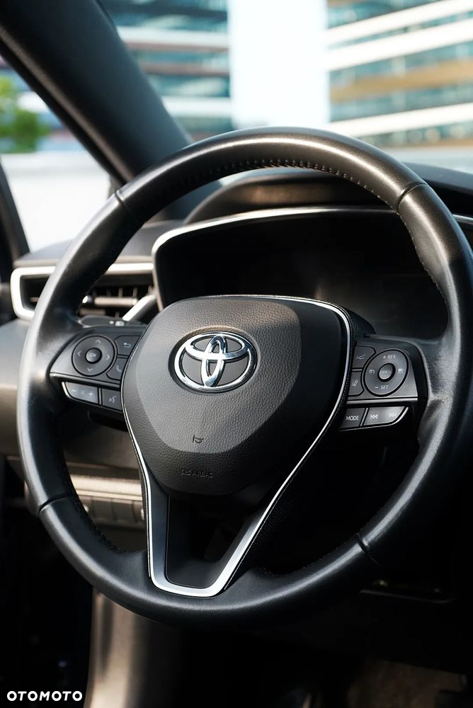 Toyota Corolla 2.0 Hybrid Style - 23