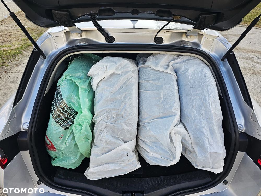 Renault Megane 1.5 Blue dCi Zen - 26