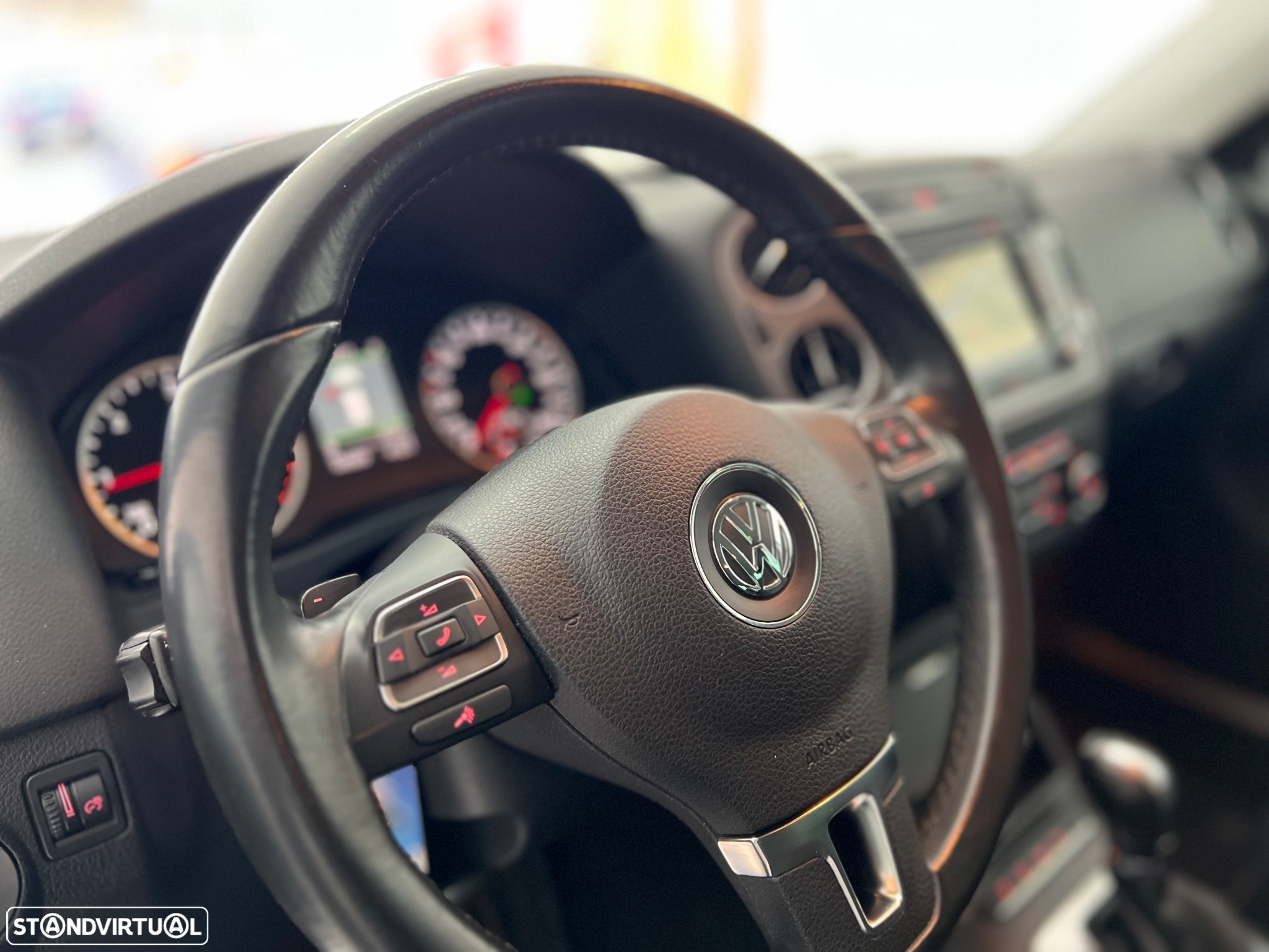 VW Tiguan 2.0 TDI DPF 4Motion DSG Sport & Style - 26