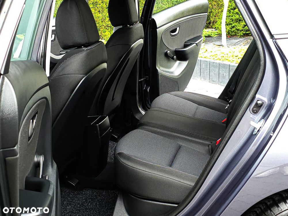 Hyundai i30 1.4 Comfort - 17