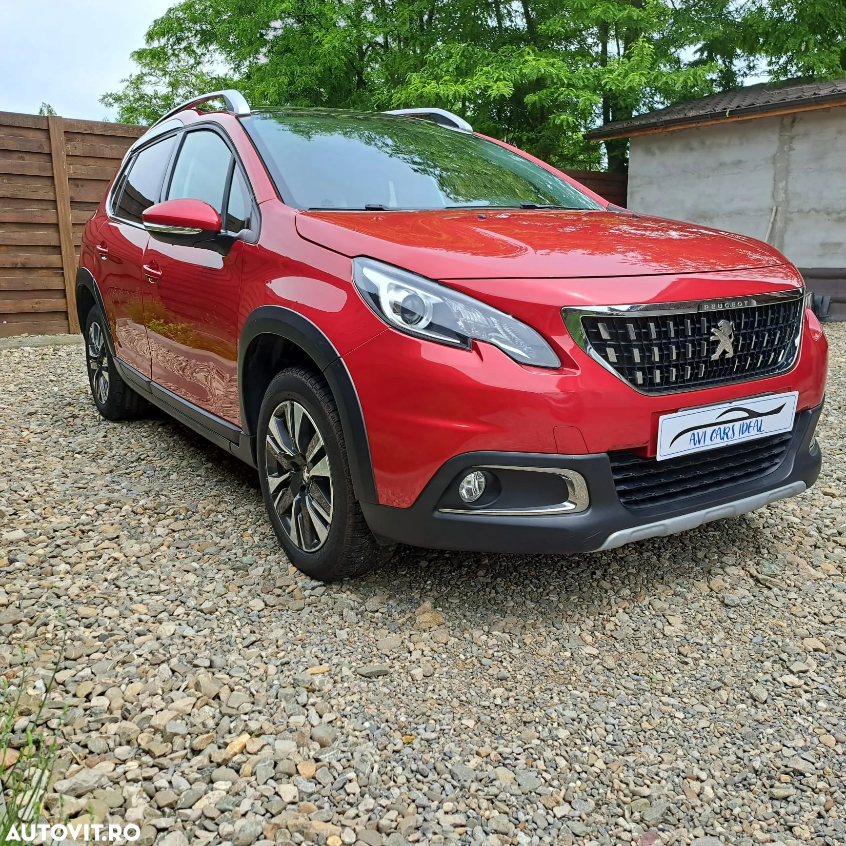 Peugeot 2008 PureTech 110 Stop&Start Allure - 2