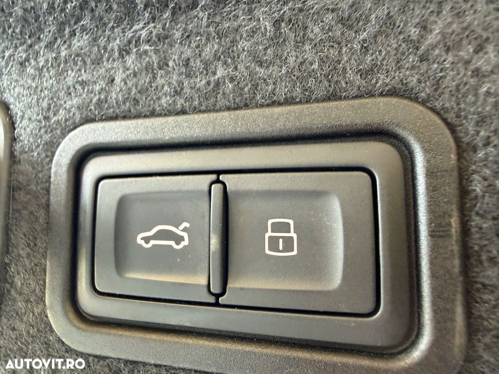 Audi A8 3.0 TDI Quattro Tiptronic - 38