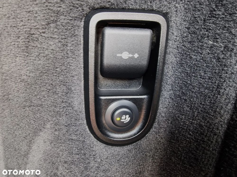 BMW Seria 5 518d - 16