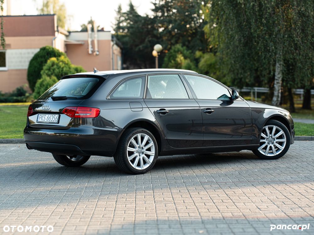 Audi A4 Avant - 11