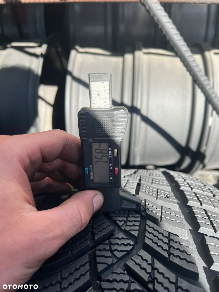 Goodyear 245 45 18 Ultra Grip Performance + 100H XL - 4