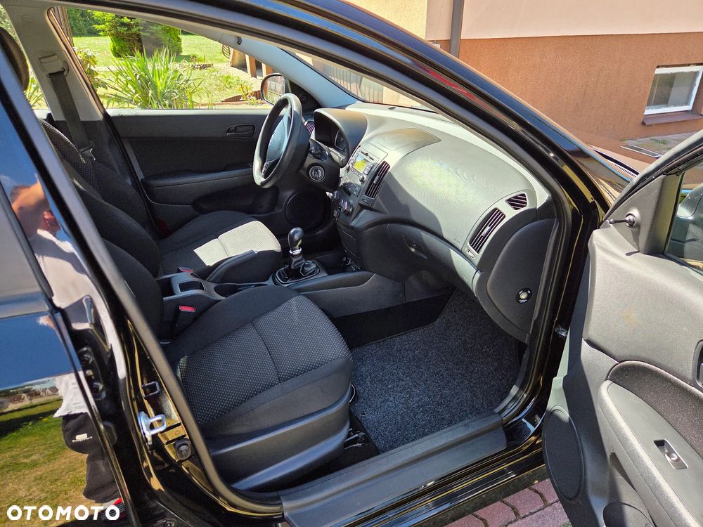 Hyundai i30 1.4 Blue Comfort - 12