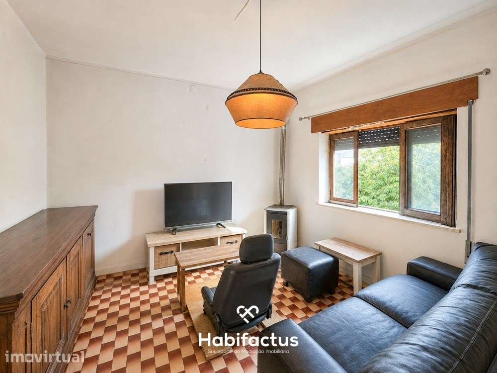 Andar de Moradia com 3 quartos em Abraveses - Viseu - Grande imagem: 4/17