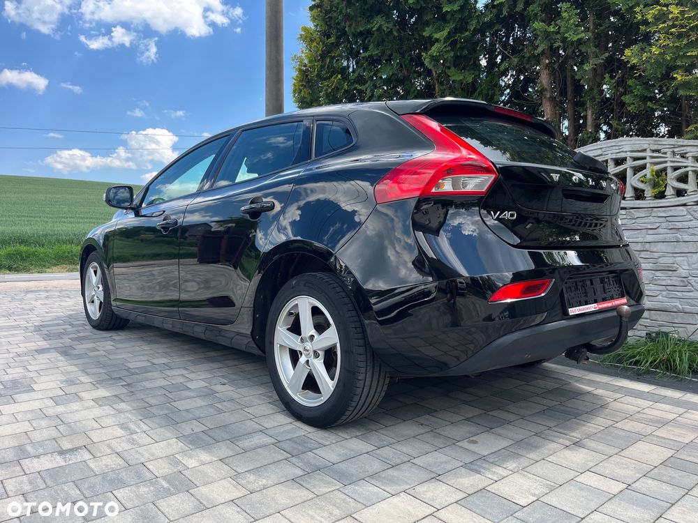 Volvo V40 T2 Drive-E Base - 25