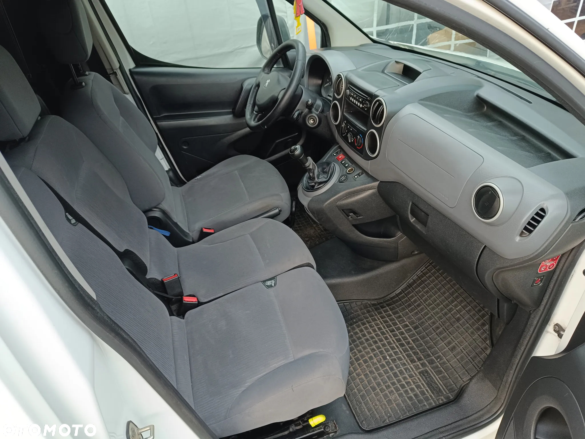 Peugeot Partner - 16