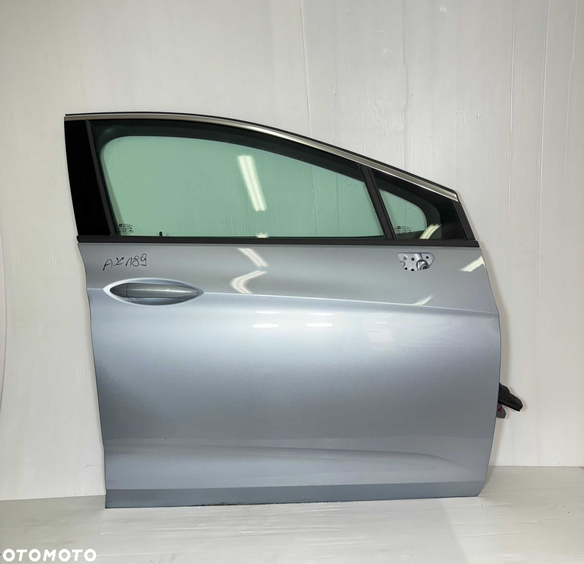 Opel Astra k Drzwi prawe przód Z189 - 1