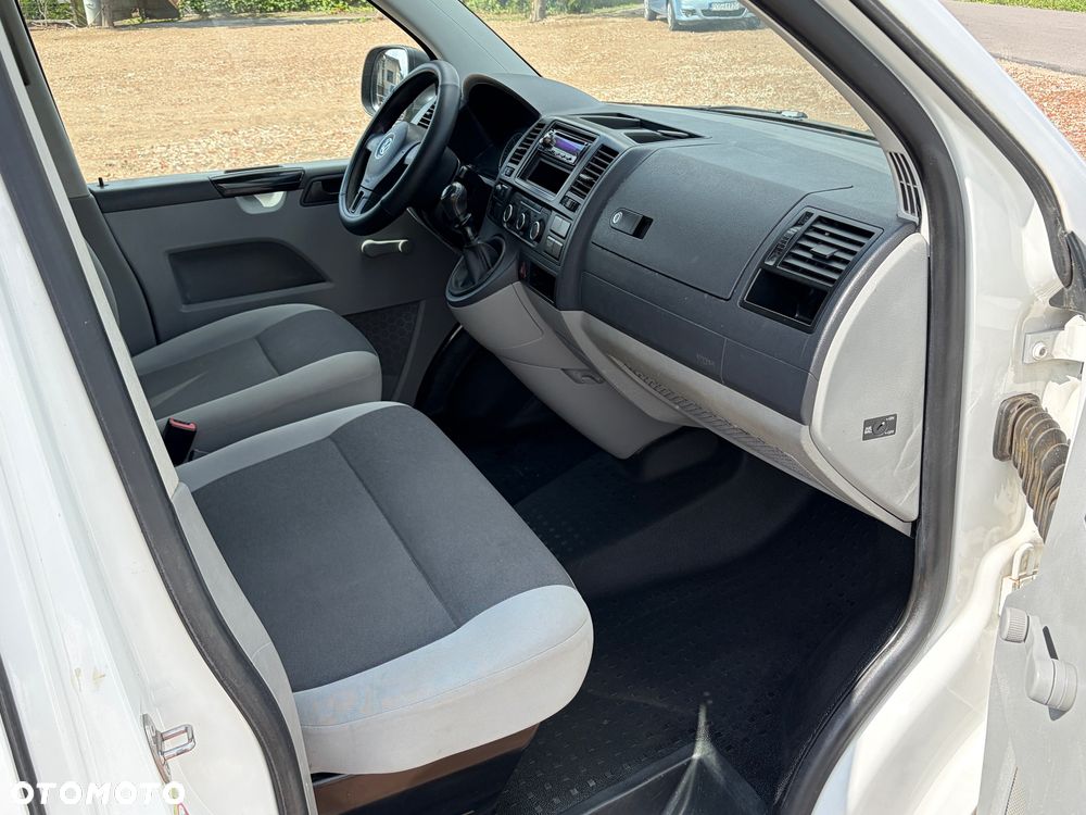 Volkswagen Transporter - 9