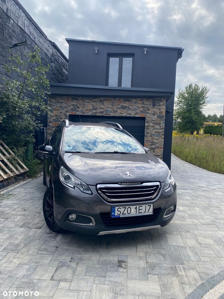 Peugeot 2008 1.2 Pure Tech Allure S&S - 2