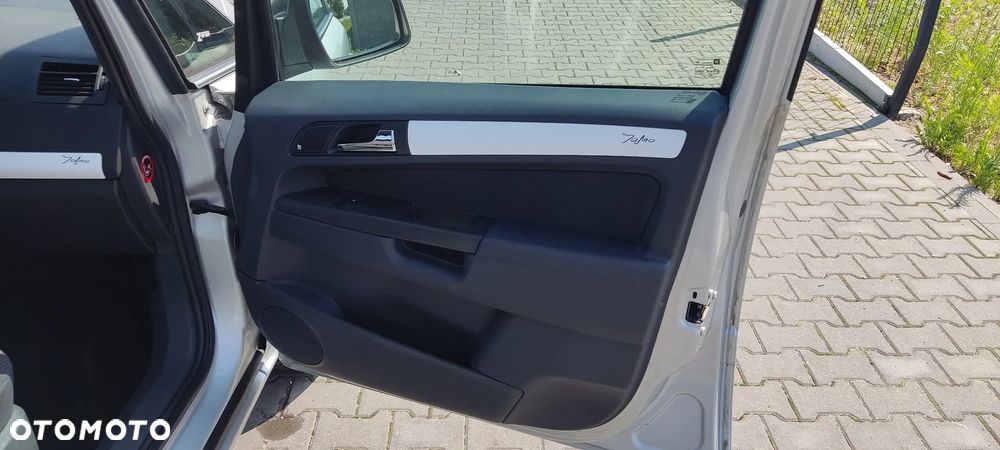 Opel Zafira 1.8 Edition 111 Jahre - 25