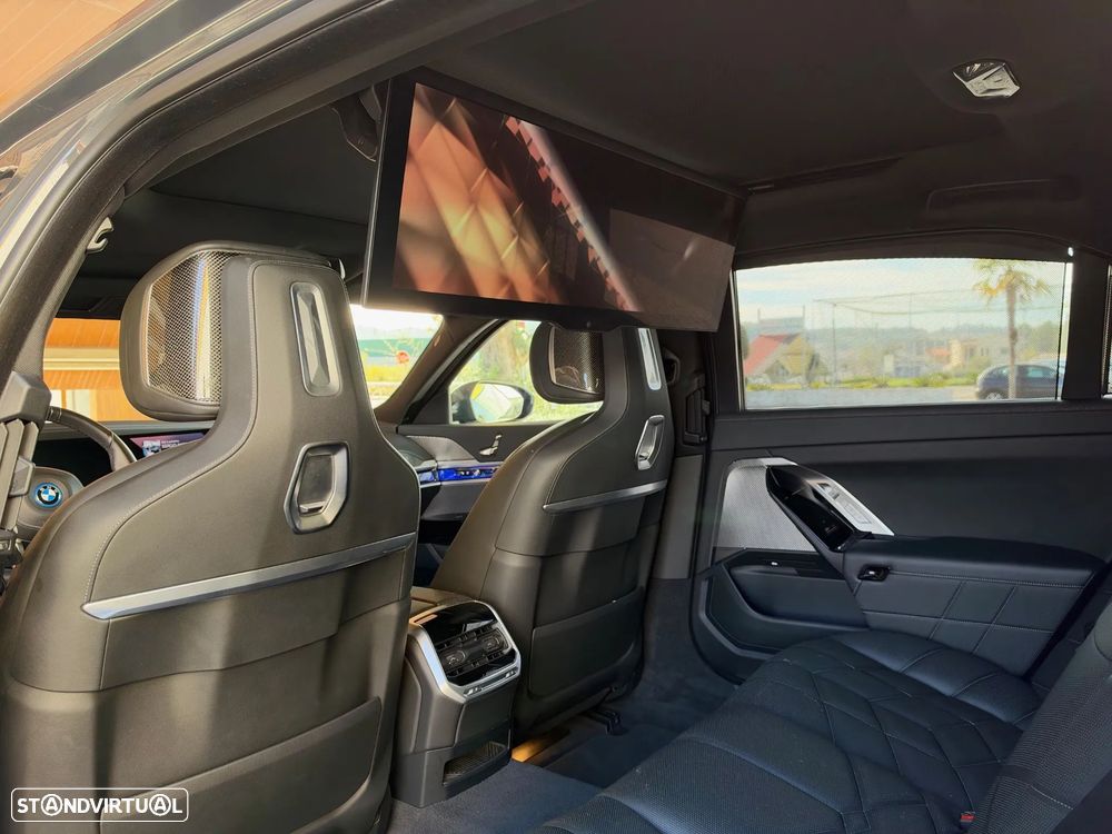 BMW i7 eDrive50 Pack Desportivo M Pro - 4