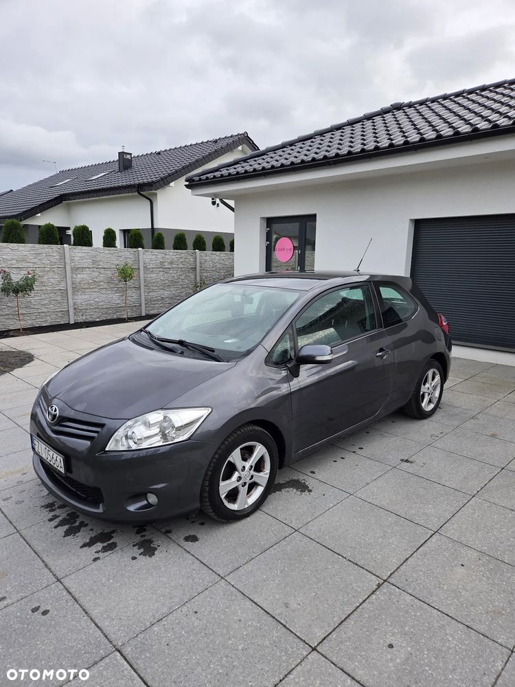Toyota Auris - 13