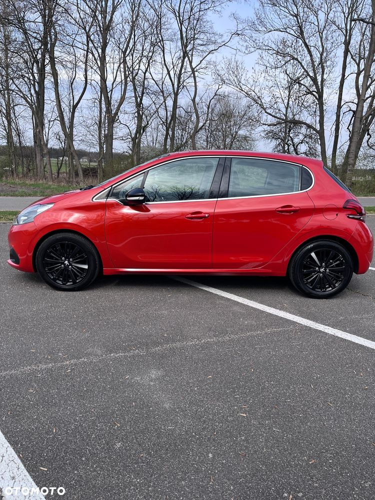 Peugeot 208 1.2 PureTech Allure S&S - 2