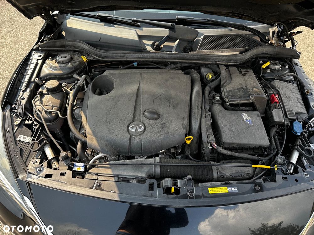 Infiniti QX30 - 18