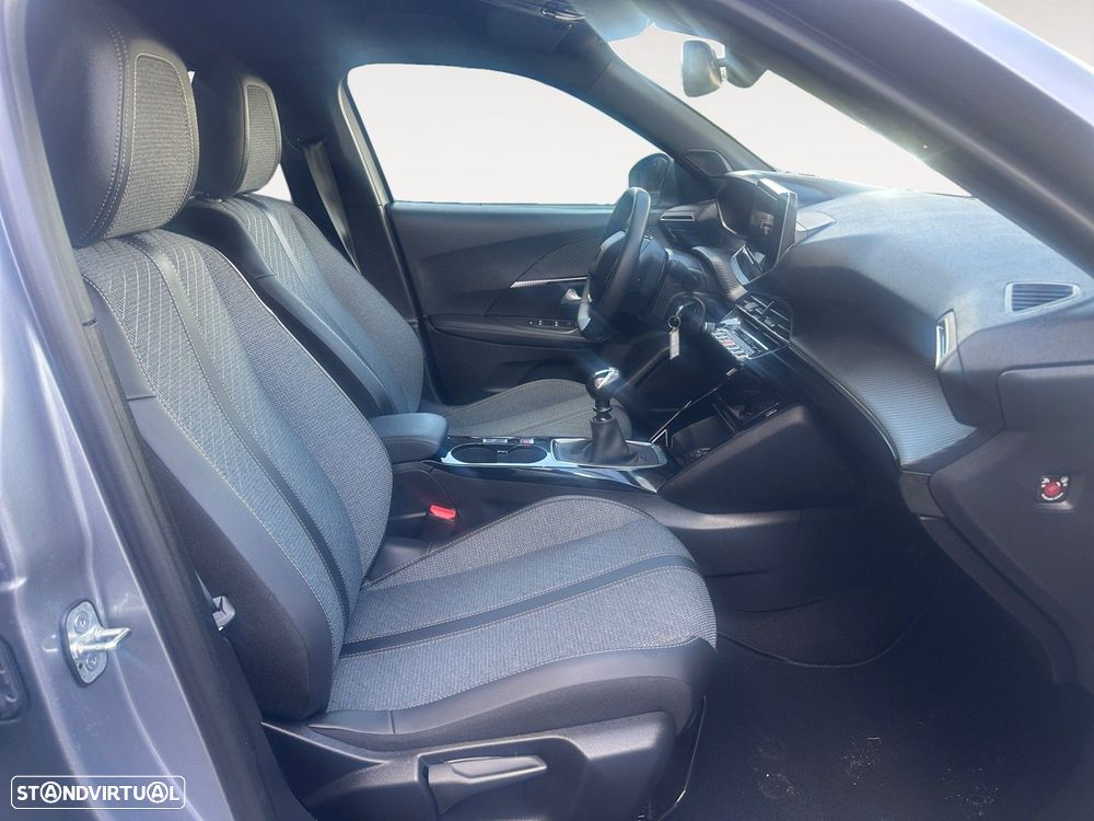 Peugeot 2008 1.2 PureTech Allure - 15