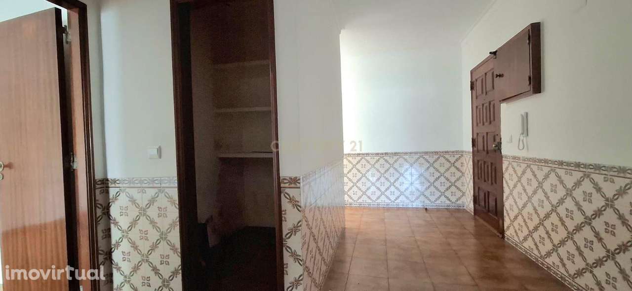 Apartamento T2 em Mem-Martins - Grande imagem: 4/17