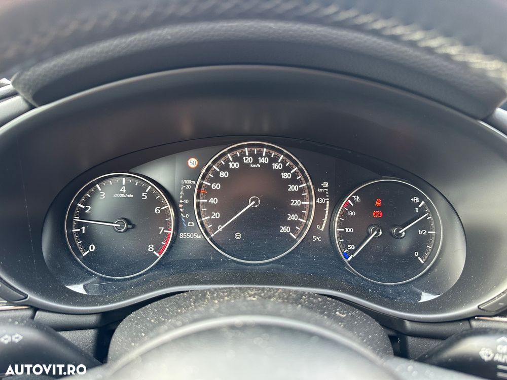 Mazda 3 G122 MHEV - 11