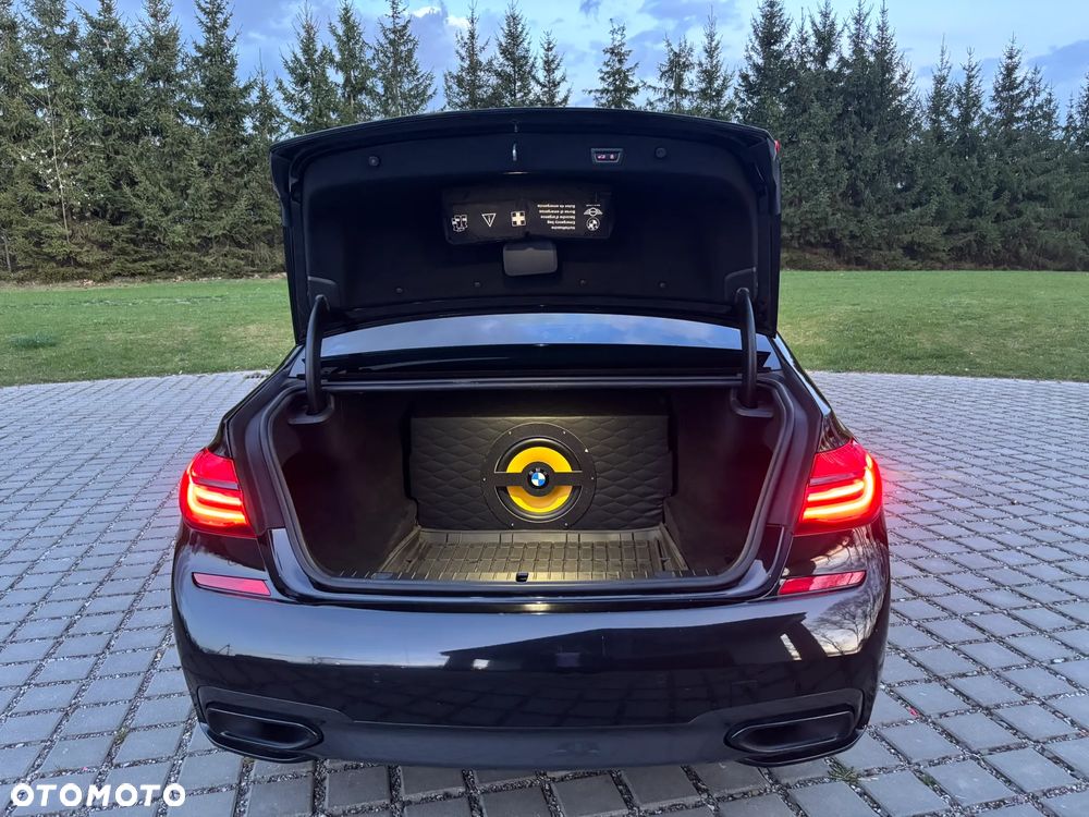BMW Seria 7 730d xDrive - 18