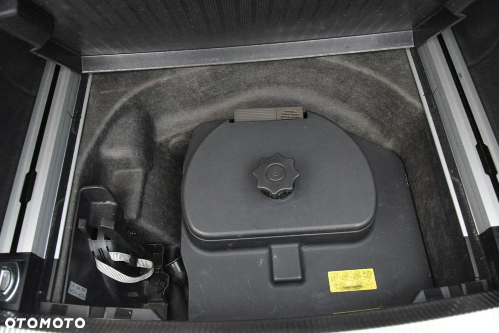 Audi A4 Avant 2.0 TDI Quattro S tronic - 25