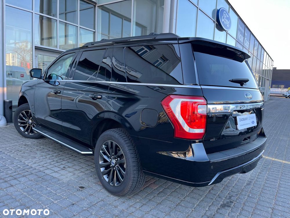 Ford Expedition - 4