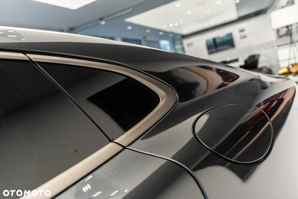 Porsche Panamera Turbo S E-Hybrid PHEV - 38