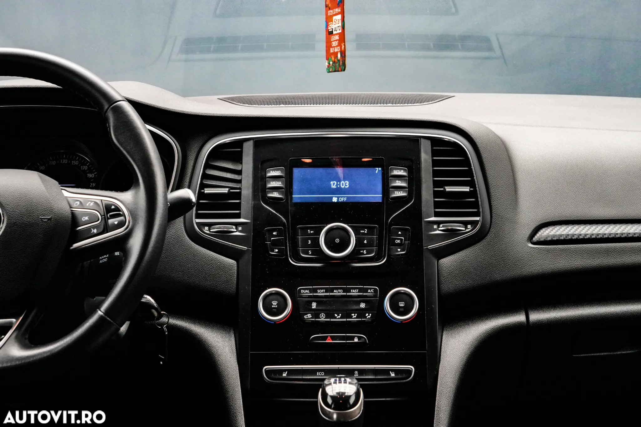 Renault Megane Blue dCi 116 Zen - 19
