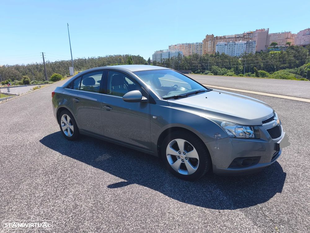 Chevrolet Cruze 2.0 VCDi LT - 1