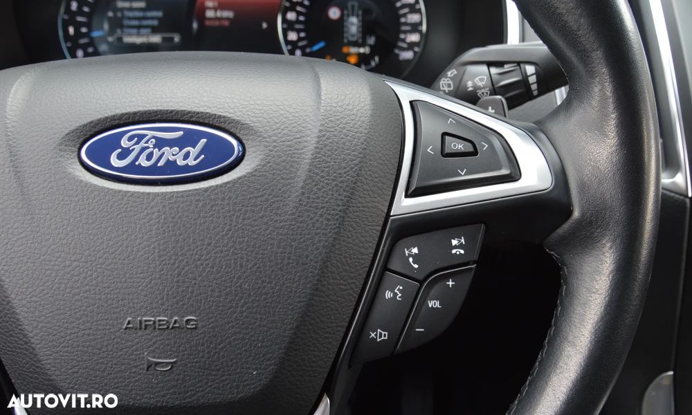 Ford S-Max 2.0 EcoBlue Allrad Aut. Titanium - 25