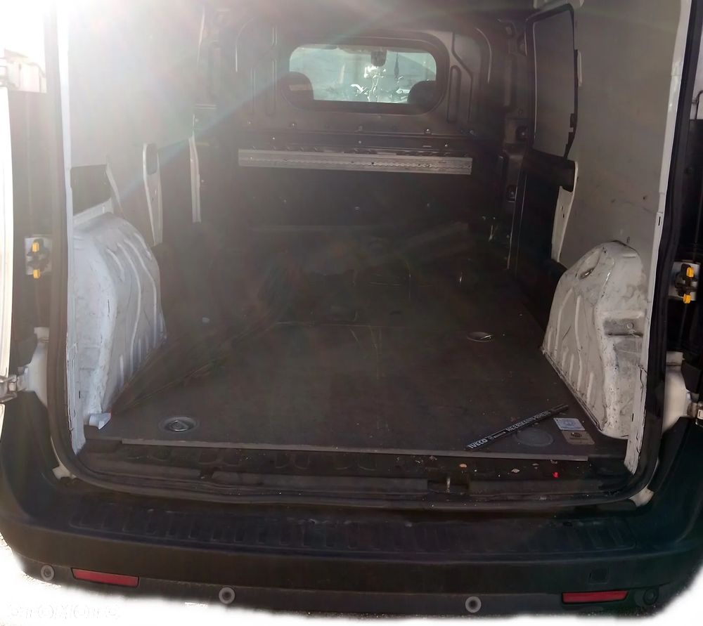 FIAT DOBLO II MAXI LIFT PAS TYLNY TYŁ WANNA 249 - 1
