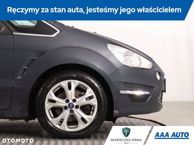 Ford S-Max - 17