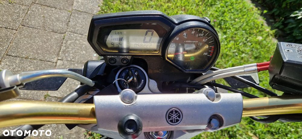 Yamaha FZ6 - 25