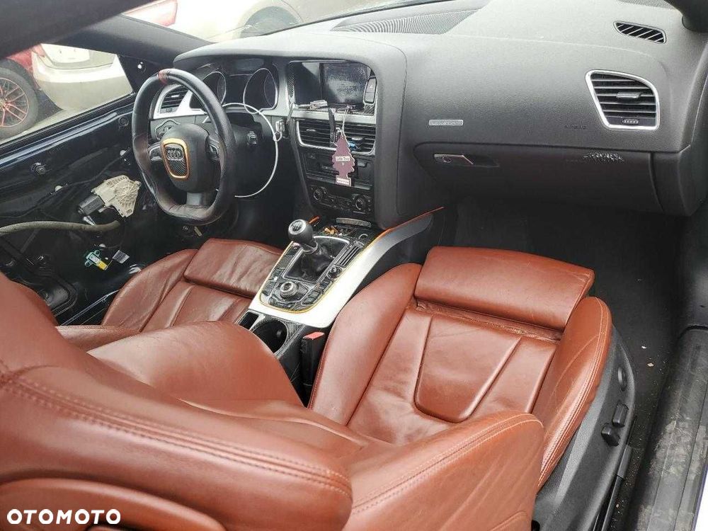 Części do Audi A5 S5 8T3 coupe z 2010 roku, model USA. - 8