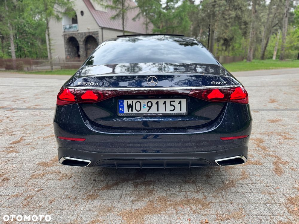Mercedes-Benz Klasa E 220 d mHEV 4-Matic Exclusive 9G-Tronic - 6