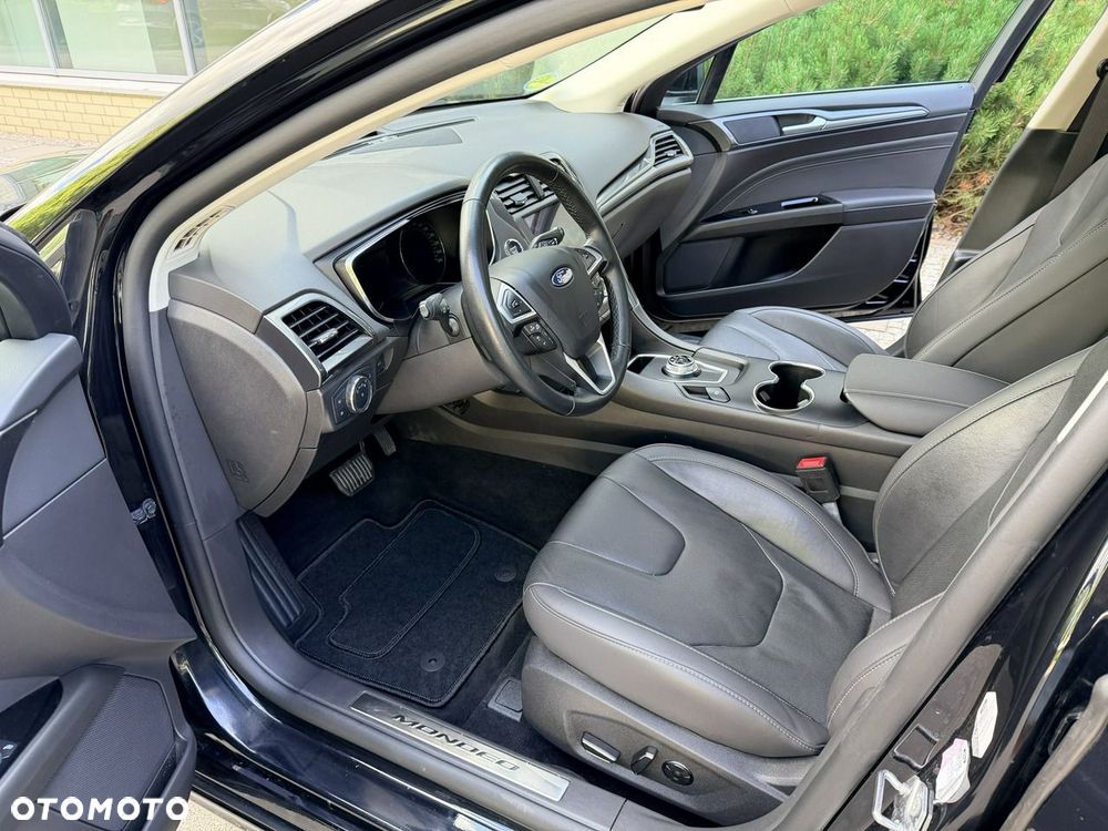 Ford Mondeo - 18
