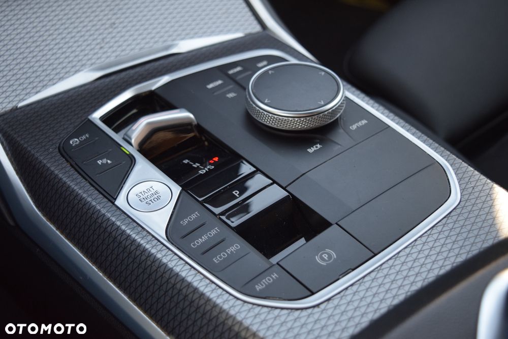 BMW Seria 3 320d xDrive M Sport sport - 16