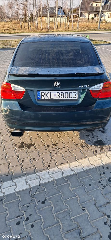 BMW Seria 3 318i - 5