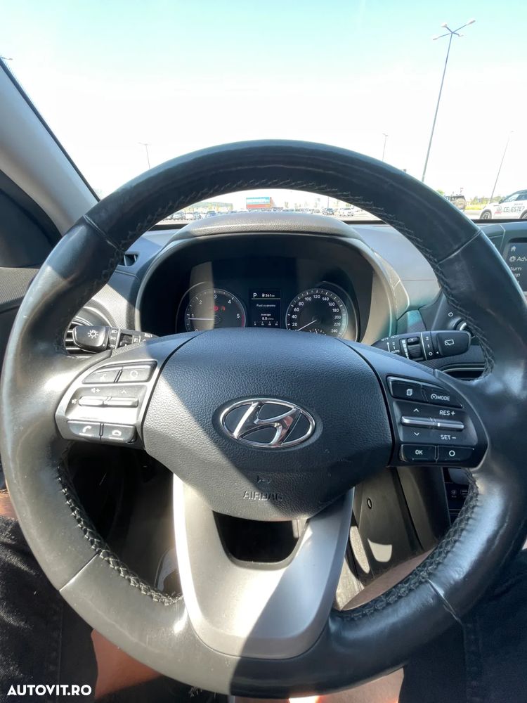 Hyundai KONA 1.6 CRDi DCT 4WD Premium - 17