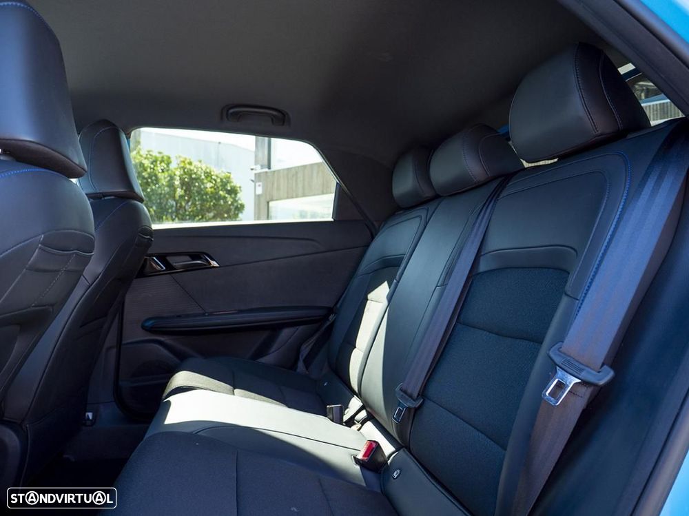 MG MG4 64 kWh Luxury - 24