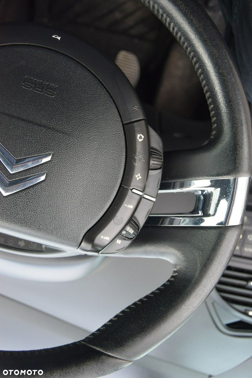 Citroën C4 Grand Picasso 1.6 HDi FAP Exclusive - 24