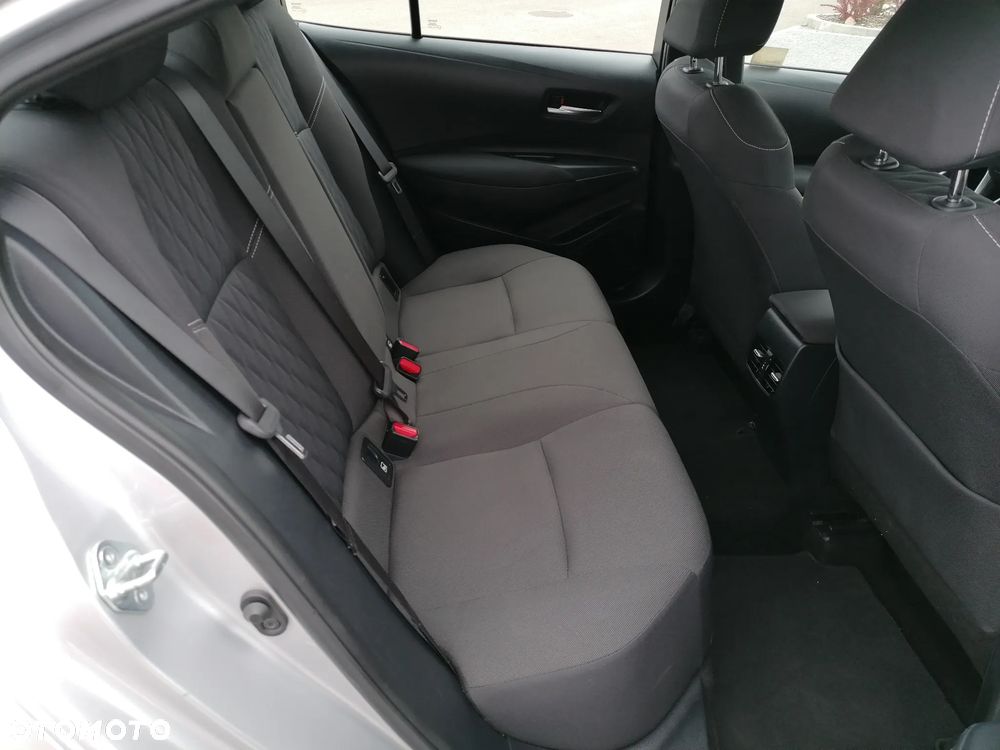 Toyota Corolla 1.6 Comfort - 18