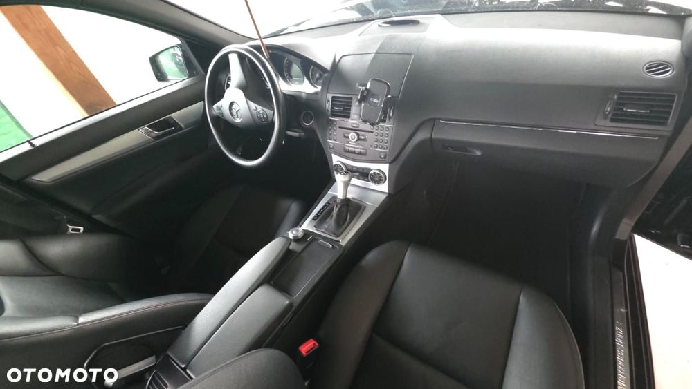 Mercedes-Benz Klasa C 300 7G-TRONIC Avantgarde - 19