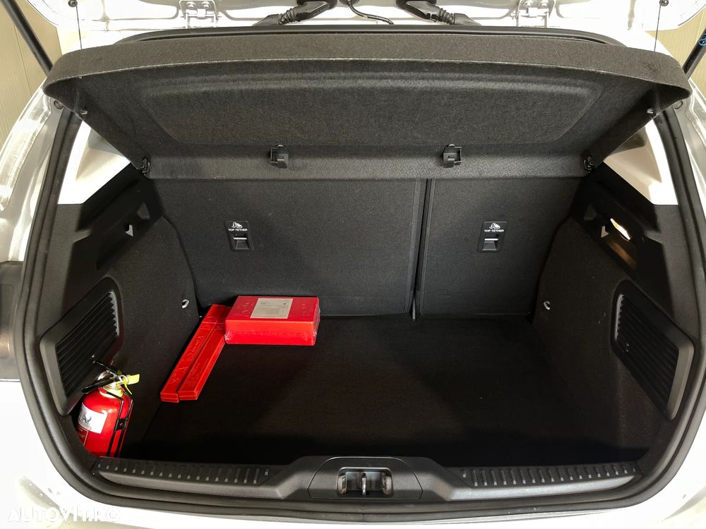 Ford Focus 1.5 EcoBlue Connected - 11