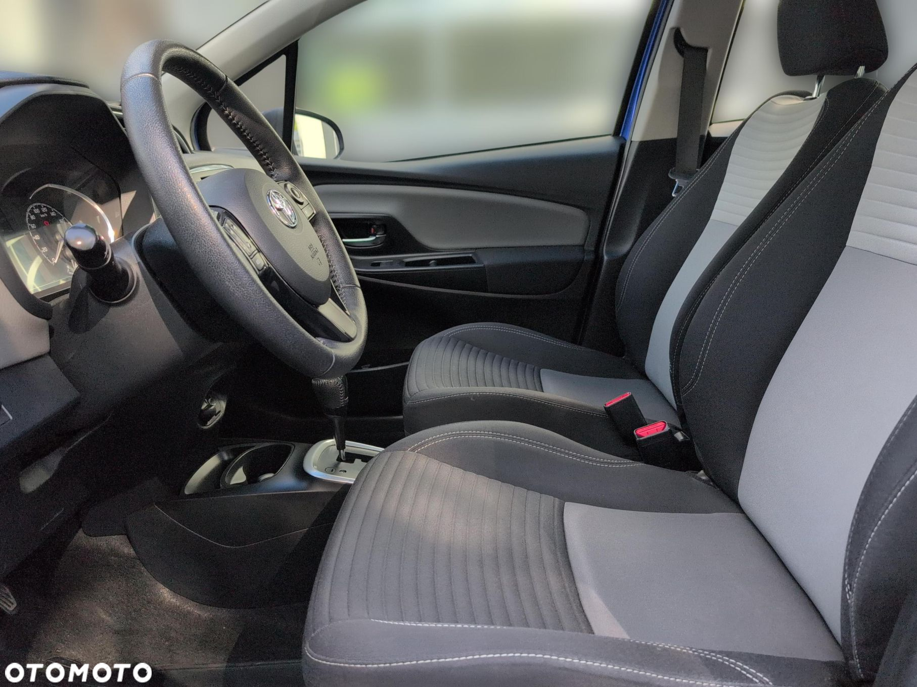 Toyota Yaris - 15
