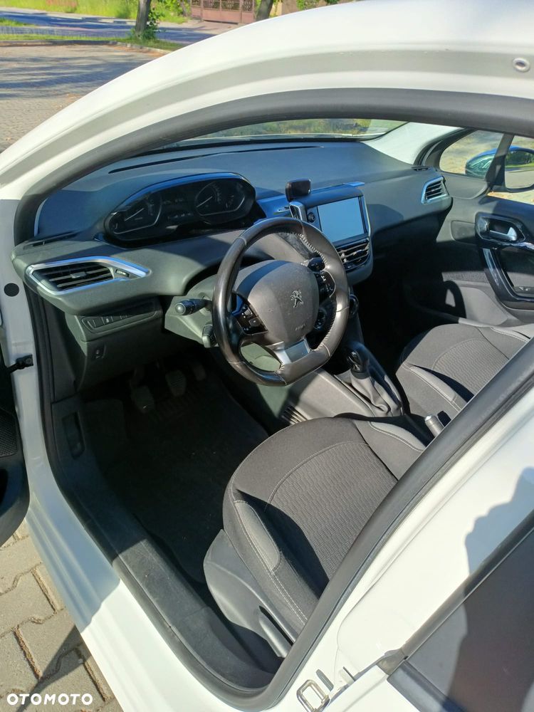 Peugeot 208 PureTech 68 Active - 6