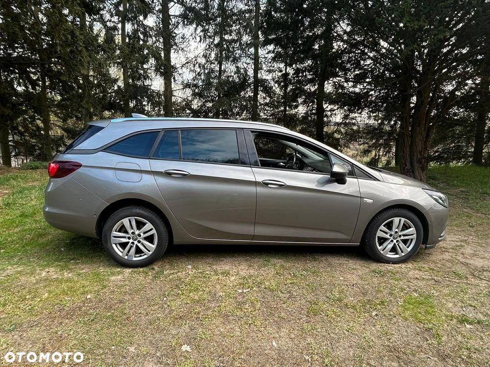 Opel Astra 1.6 D (CDTI) Selection - 1