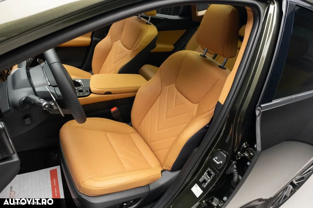 Lexus Seria NX 350h AWD CVT HEV Luxury - 33